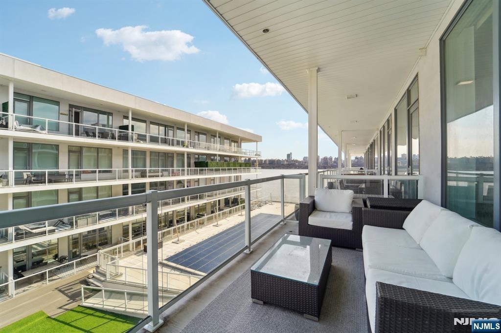 3 Somerset Lane 505