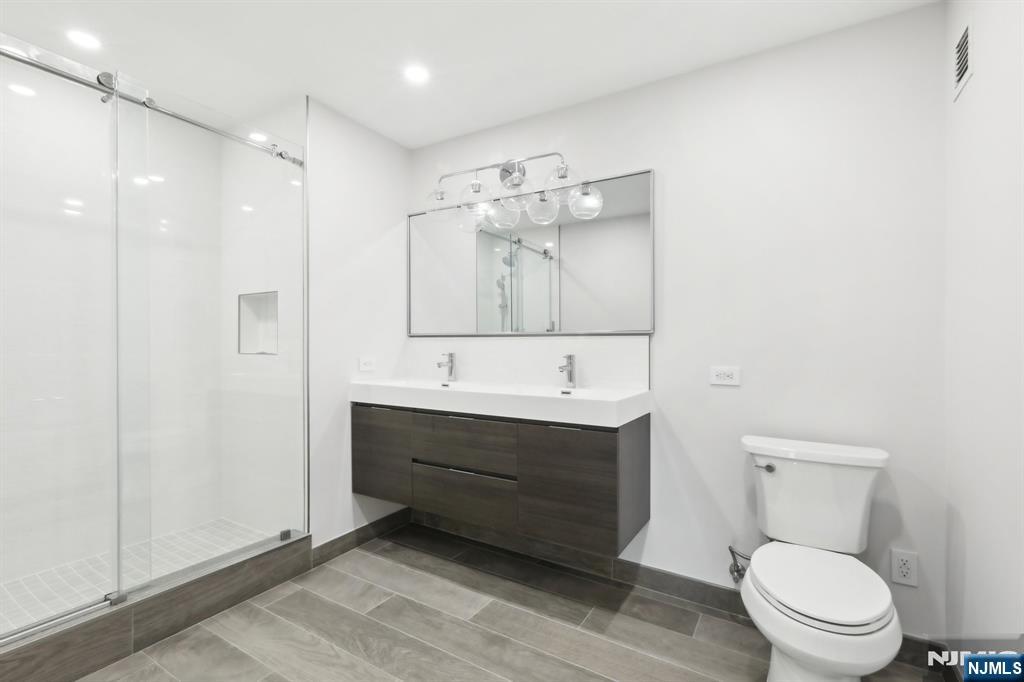 3309 City Place