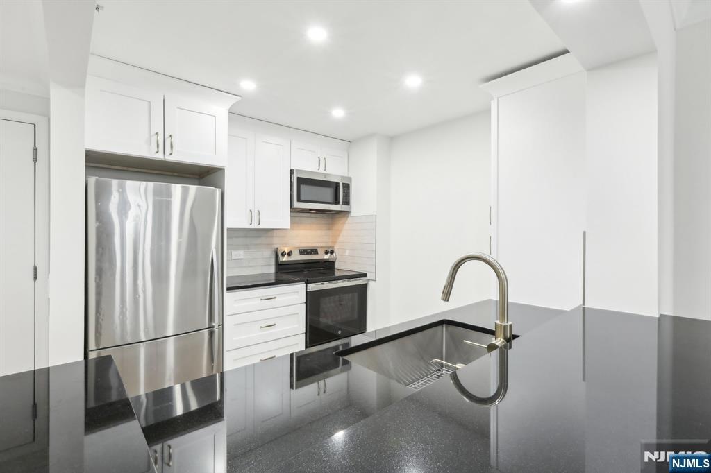 3309 City Place