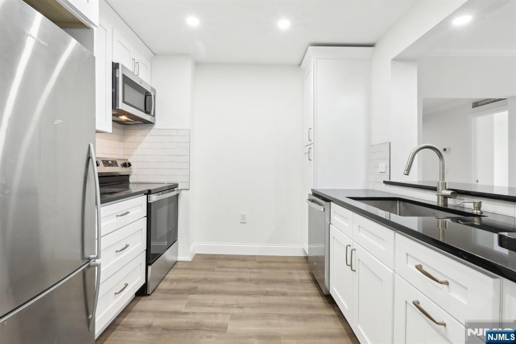 3309 City Place
