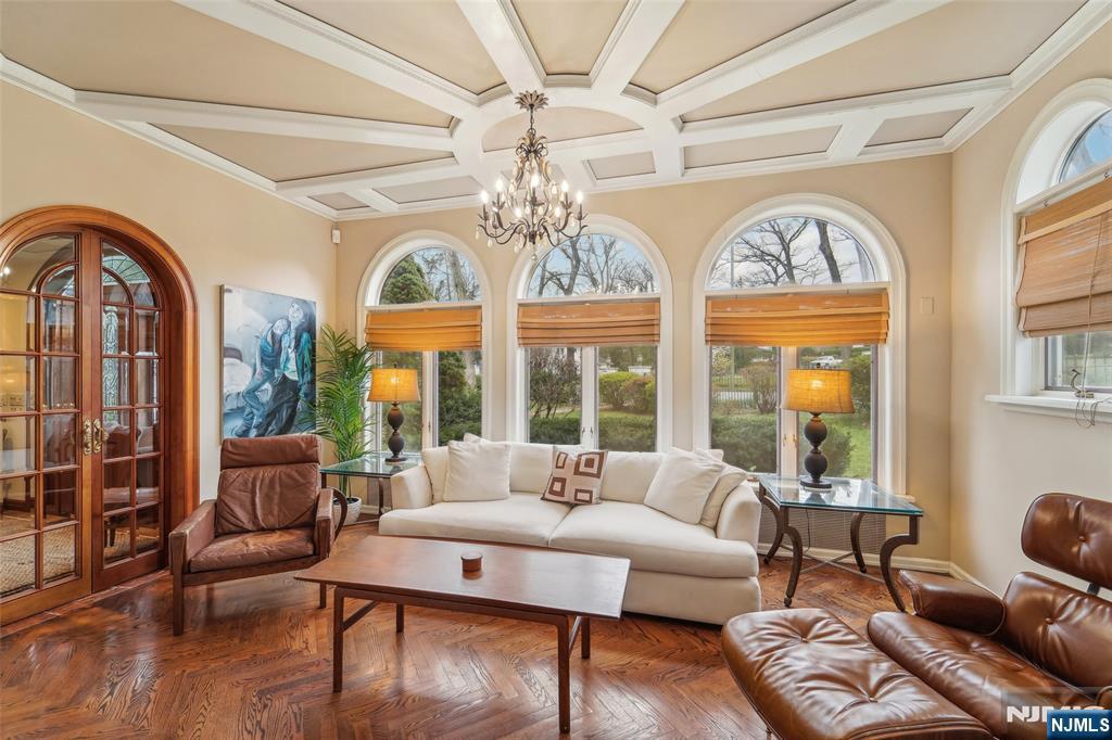 353 Highland Avenue