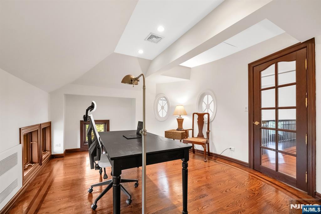 353 Highland Avenue