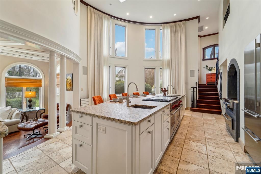 353 Highland Avenue
