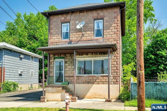 33 Chamberlain Avenue