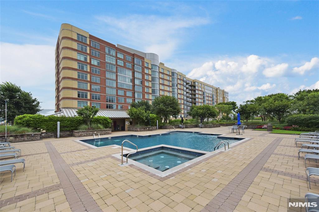 8100 River Road 210