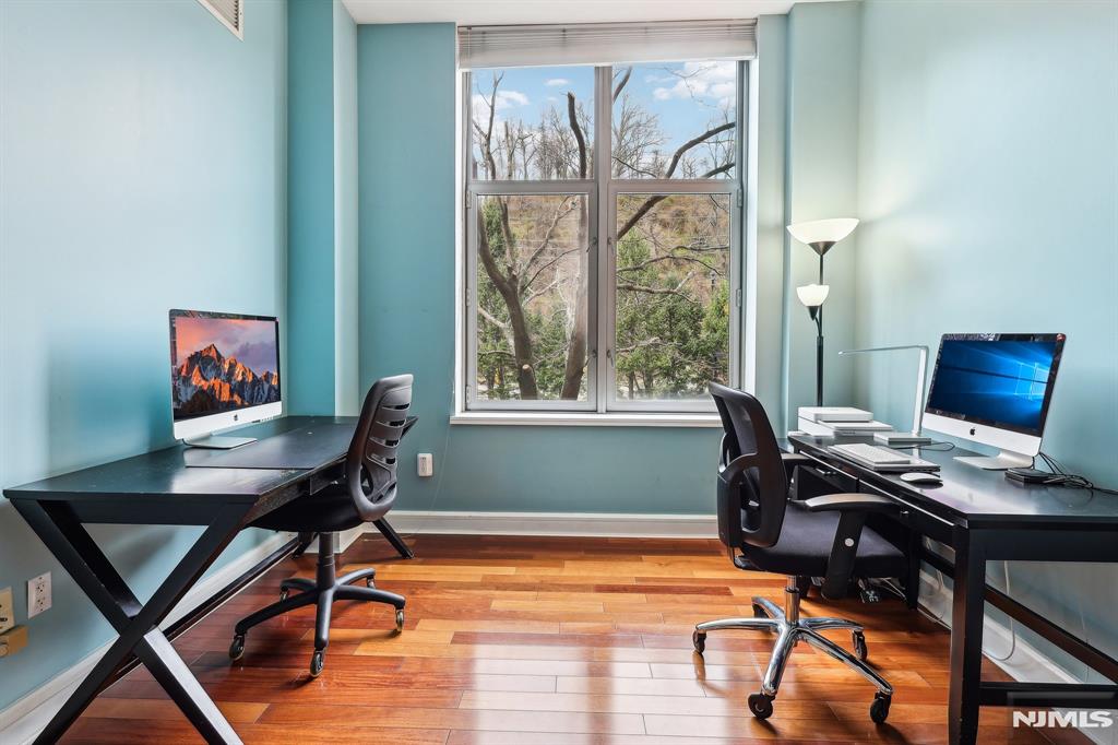 8100 River Road 210
