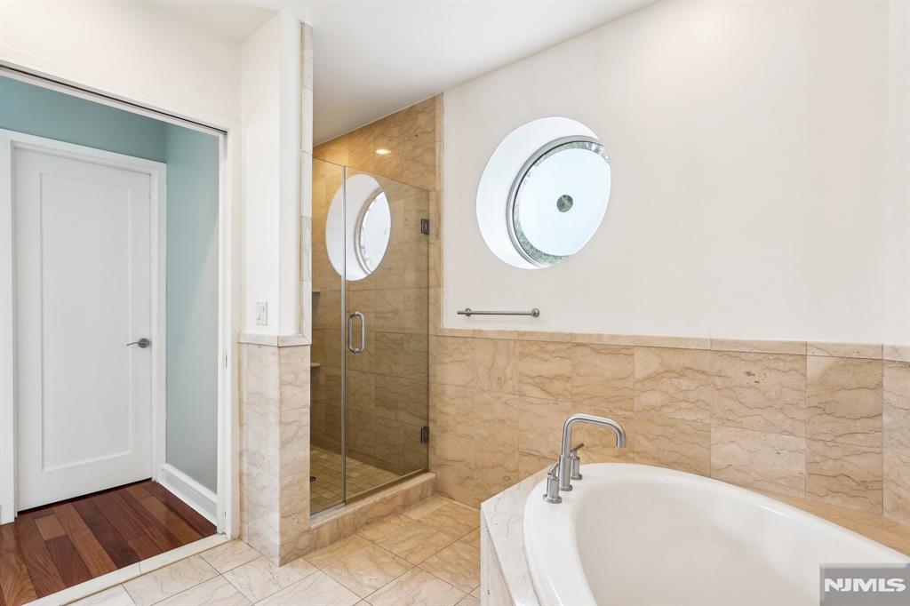 8100 River Road 210