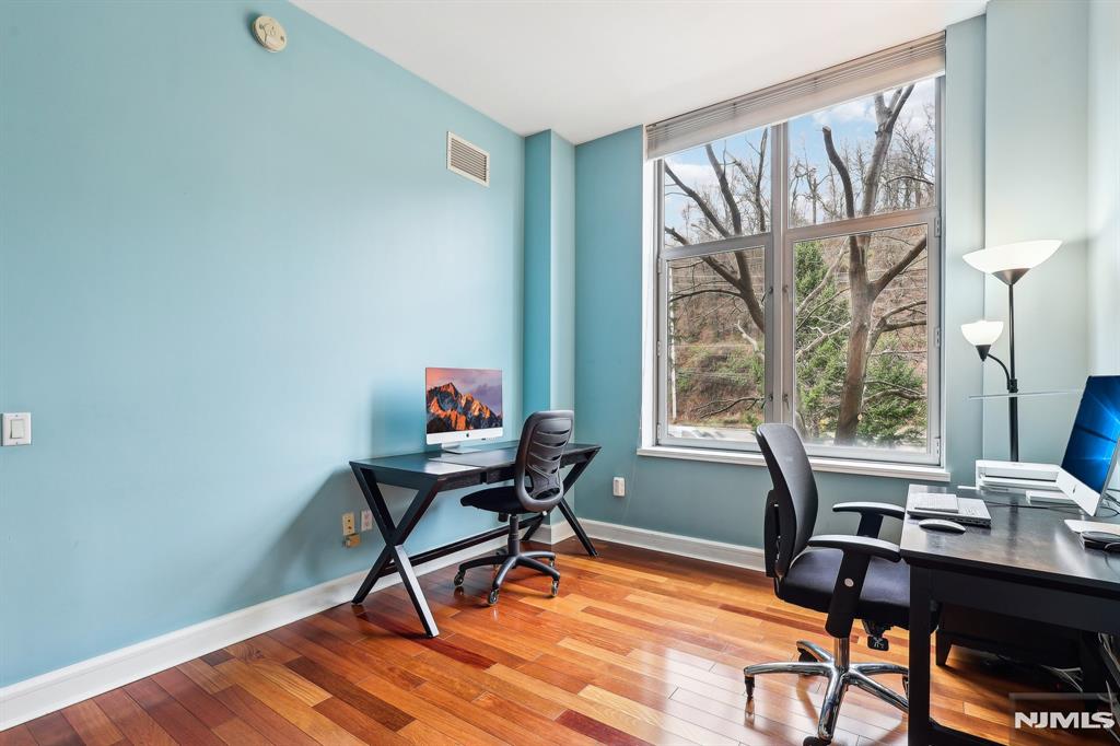 8100 River Road 210