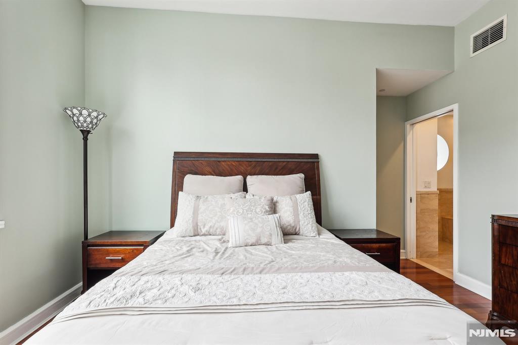 8100 River Road 210