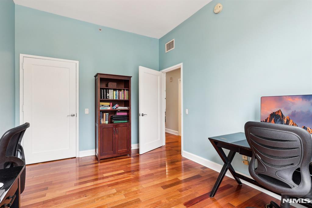8100 River Road 210
