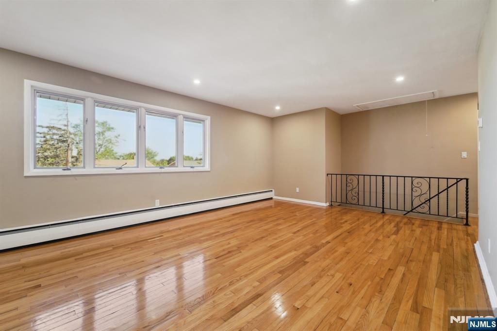396 Oak 2