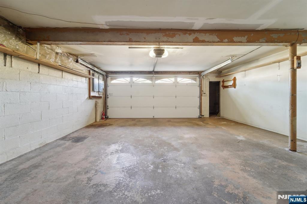 396 Oak 2