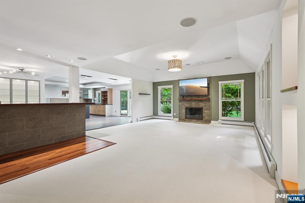 275 Gregory Road