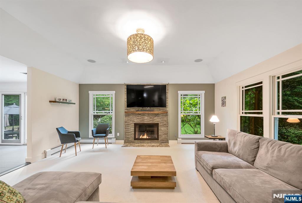 275 Gregory Road