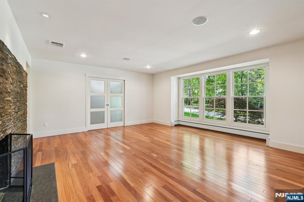275 Gregory Road