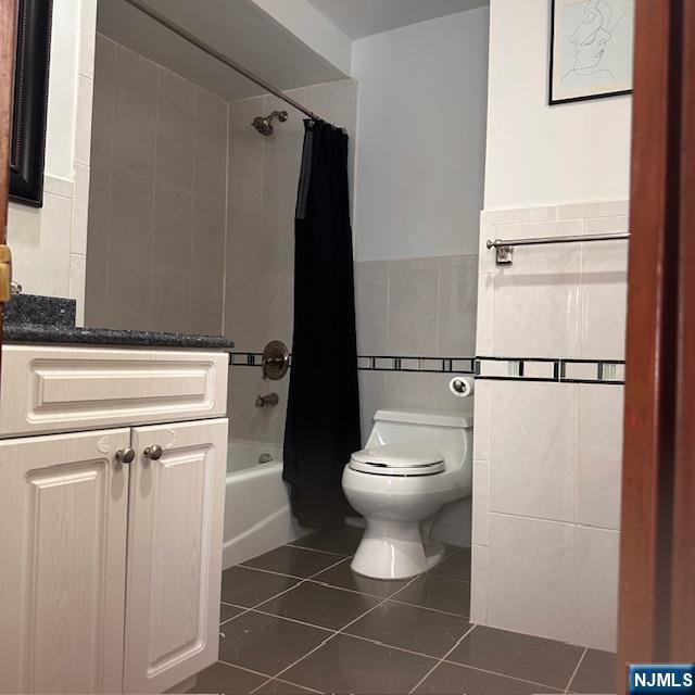 92 Hoboken Road A