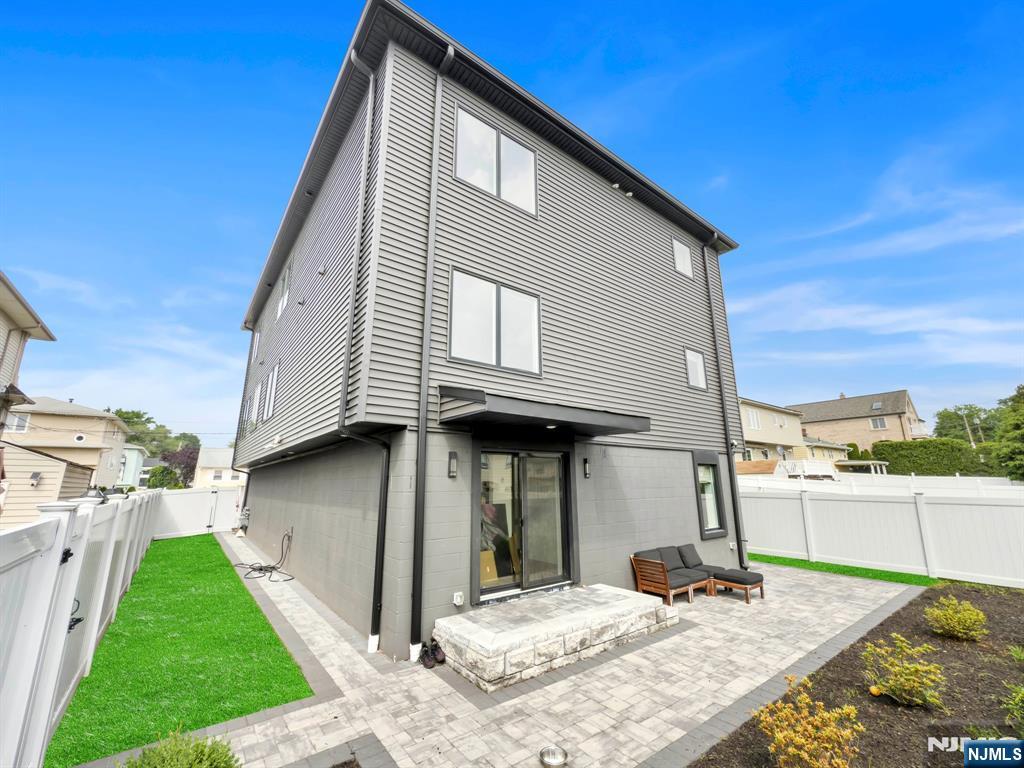 285 Julianne Terrace