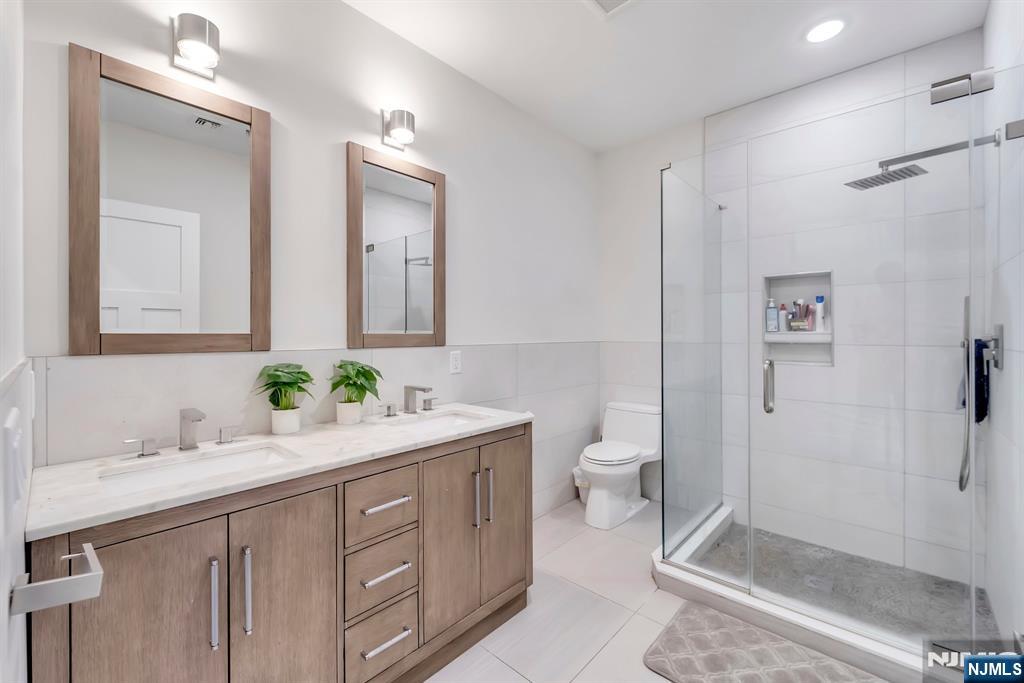 285 Julianne Terrace