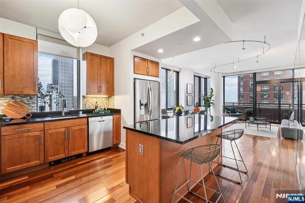 389 Washington Street 21A