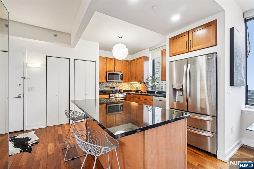 389 Washington Street 21A