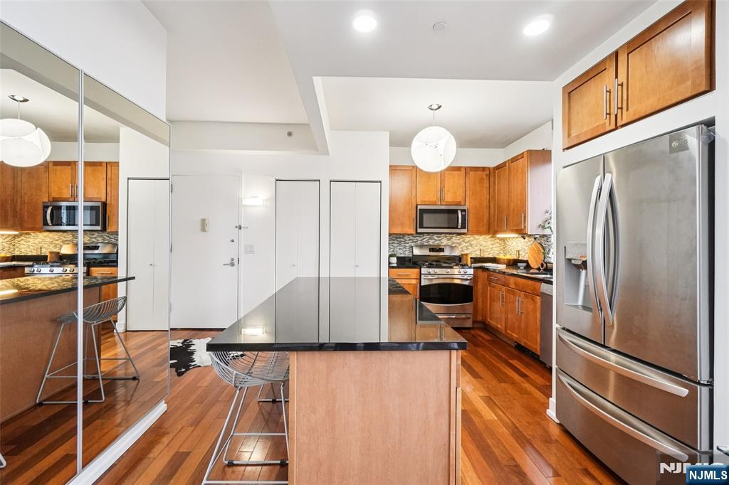 389 Washington Street 21A