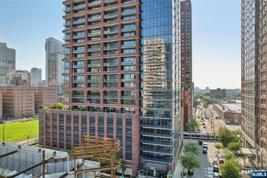 389 Washington Street 21A