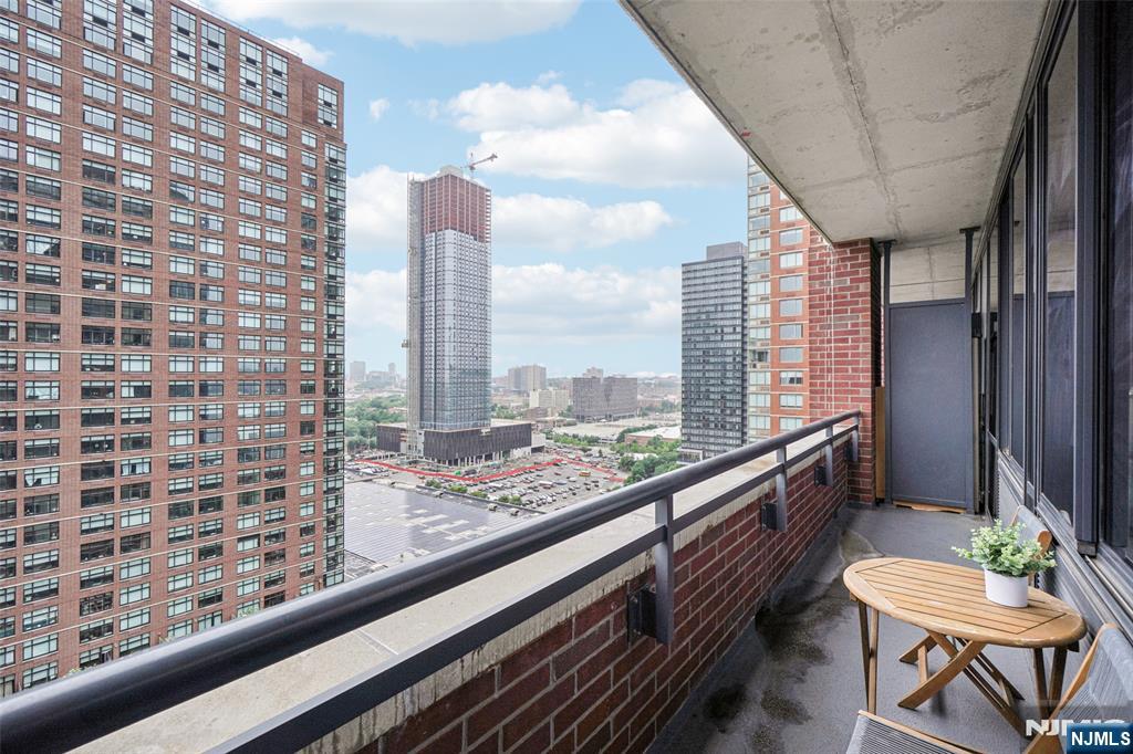 389 Washington Street 21A