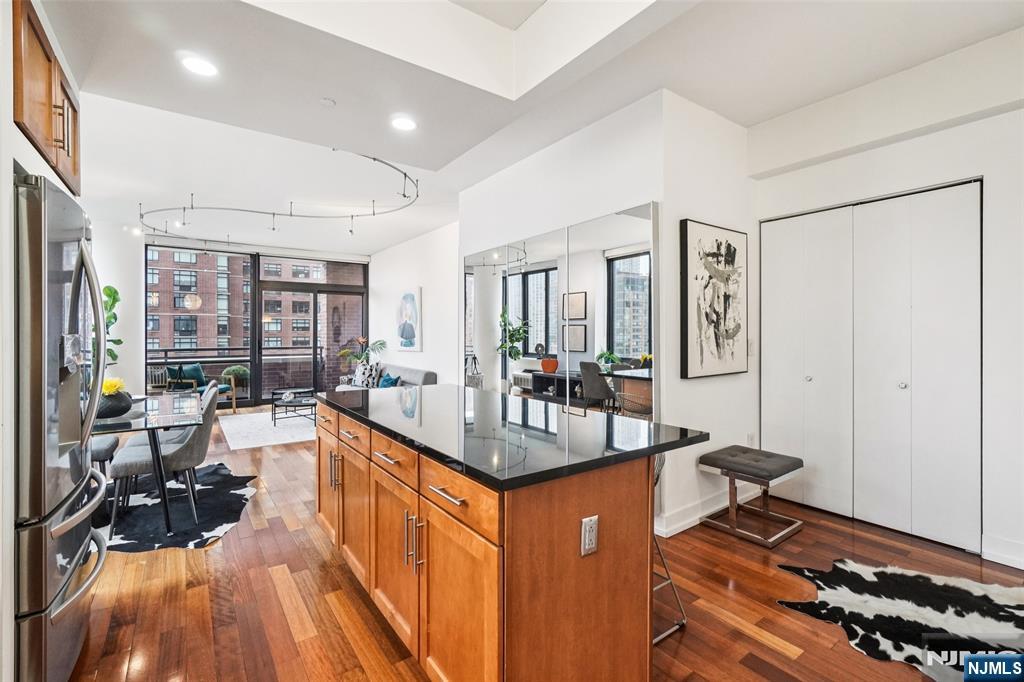 389 Washington Street 21A