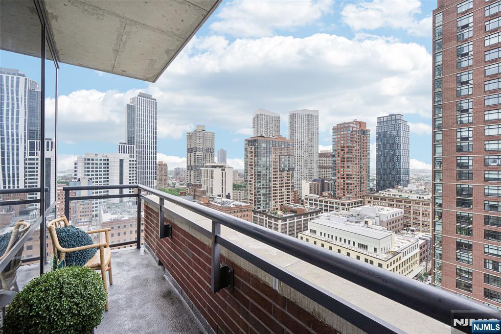 389 Washington Street 21A