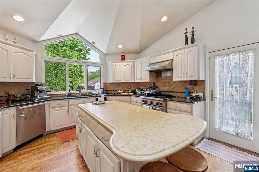 134 7th Street