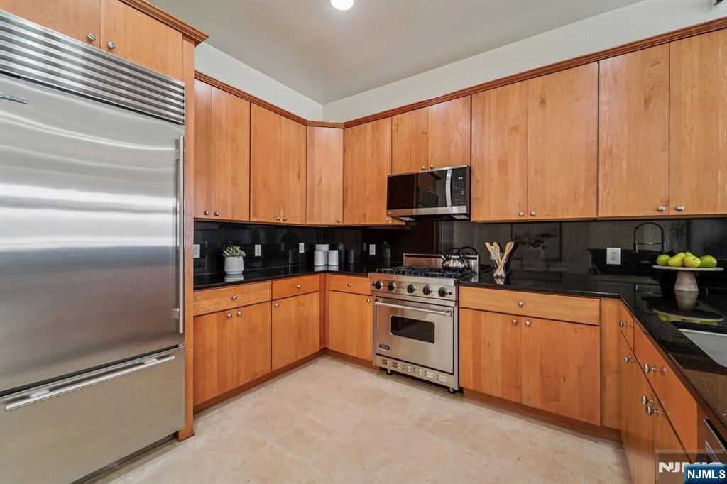 7400 River Road 114