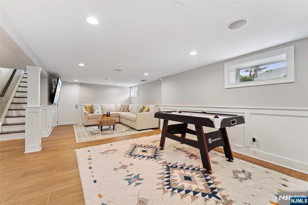 789 Woodland Avenue