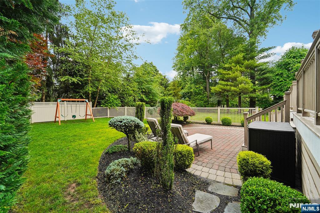 789 Woodland Avenue