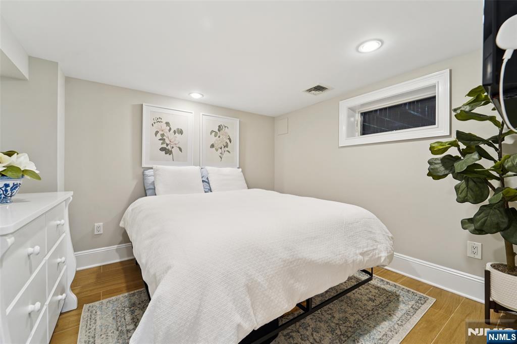789 Woodland Avenue
