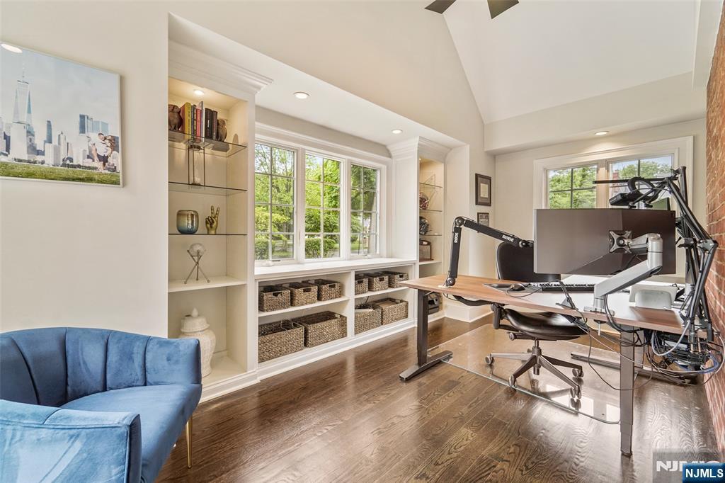 789 Woodland Avenue