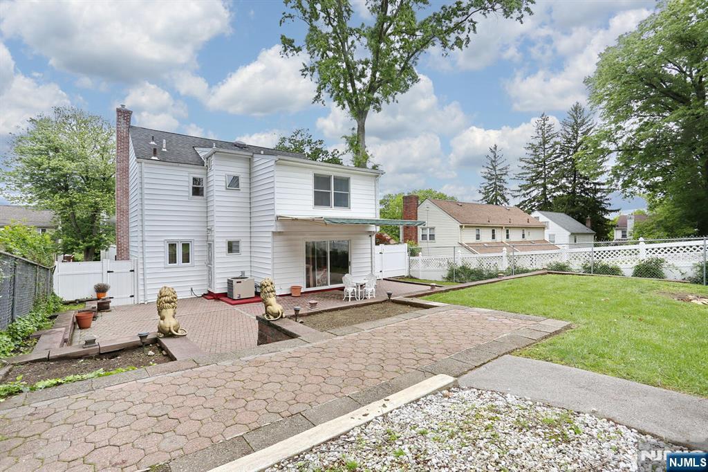 8 Melman Terrace