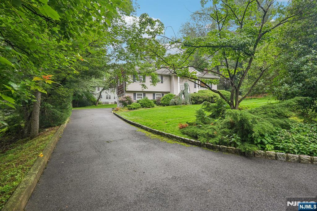 839 Carter Lane