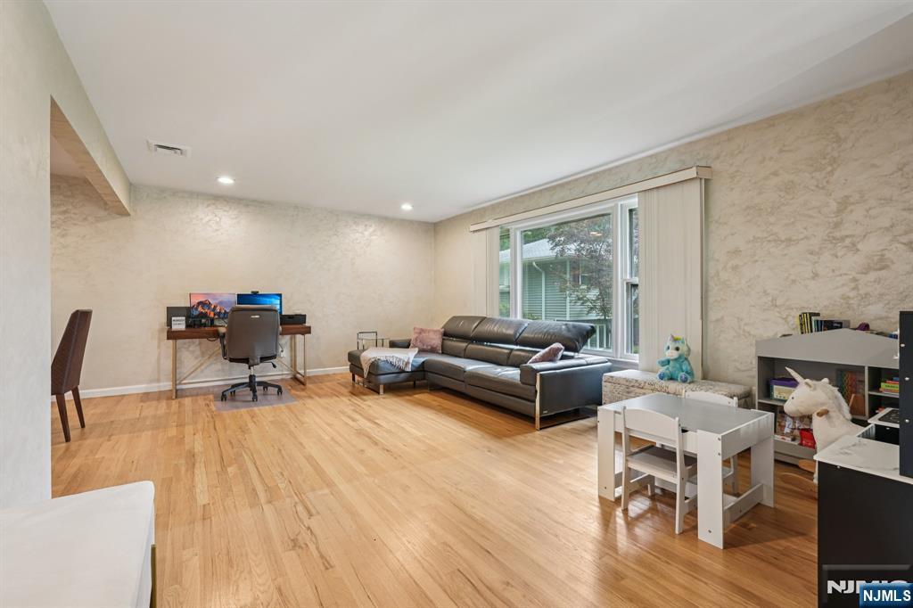 839 Carter Lane