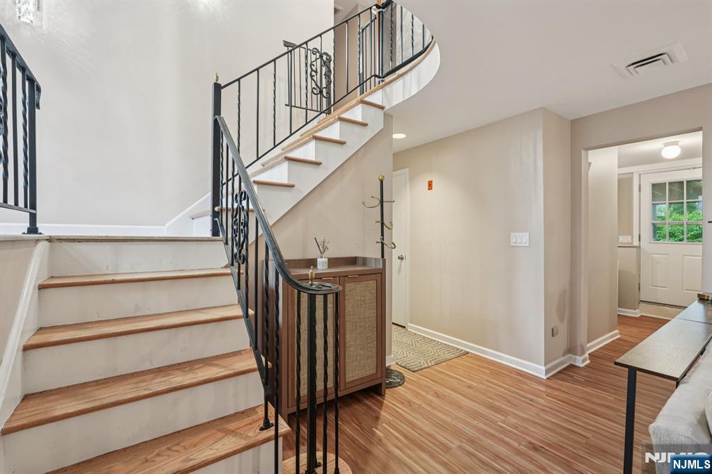 839 Carter Lane