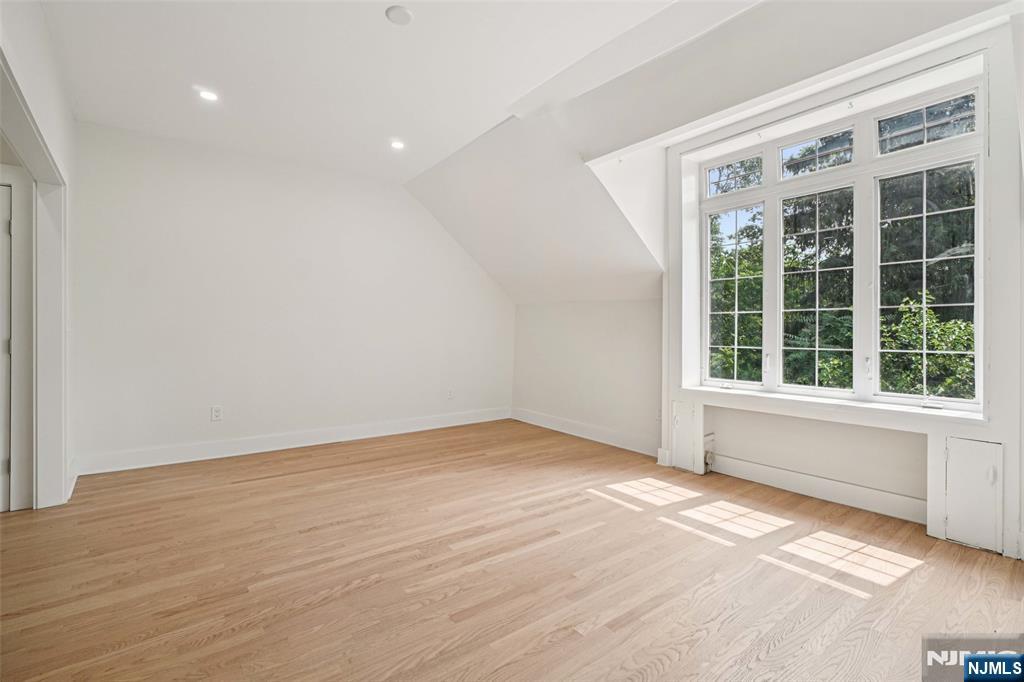 24 Tuers Place