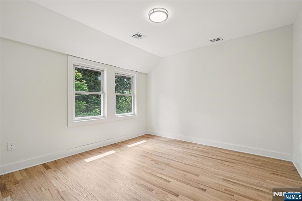 24 Tuers Place