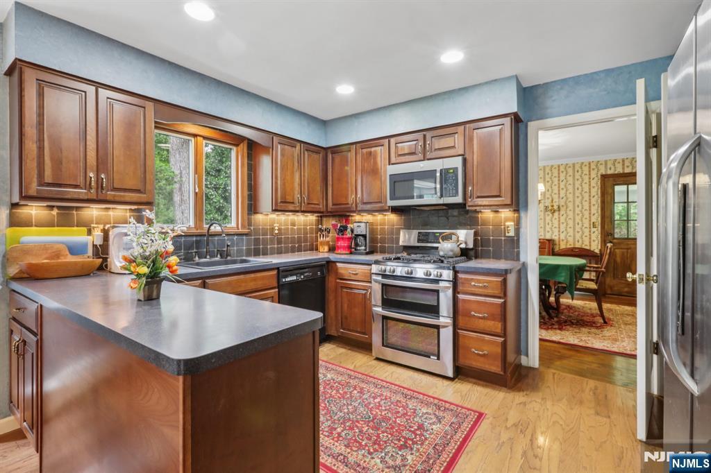 150 Deerfield Terrace