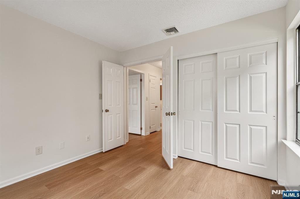 7 Eakens Court