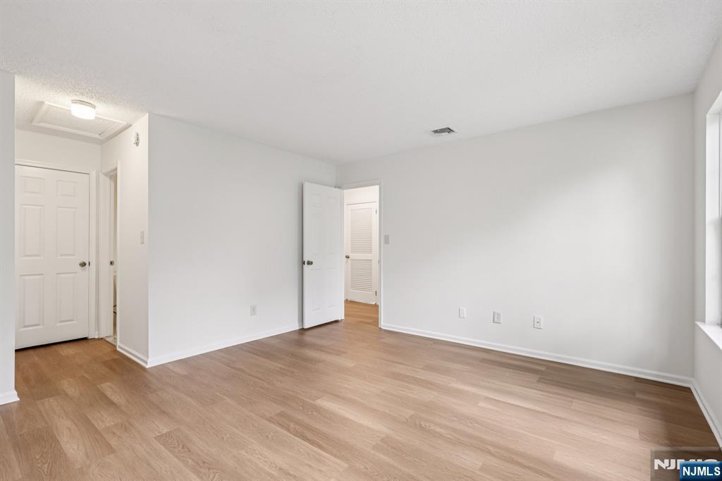 7 Eakens Court