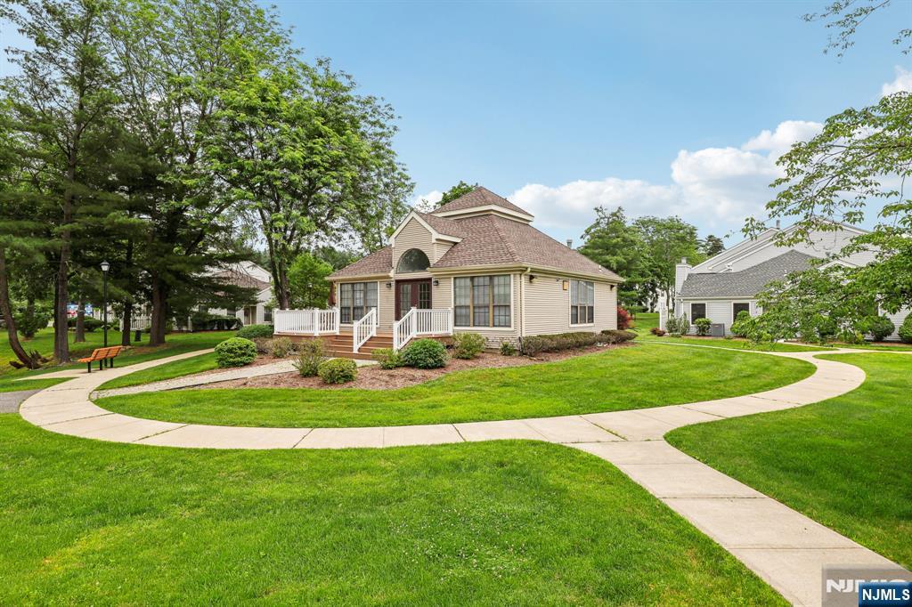 7 Eakens Court