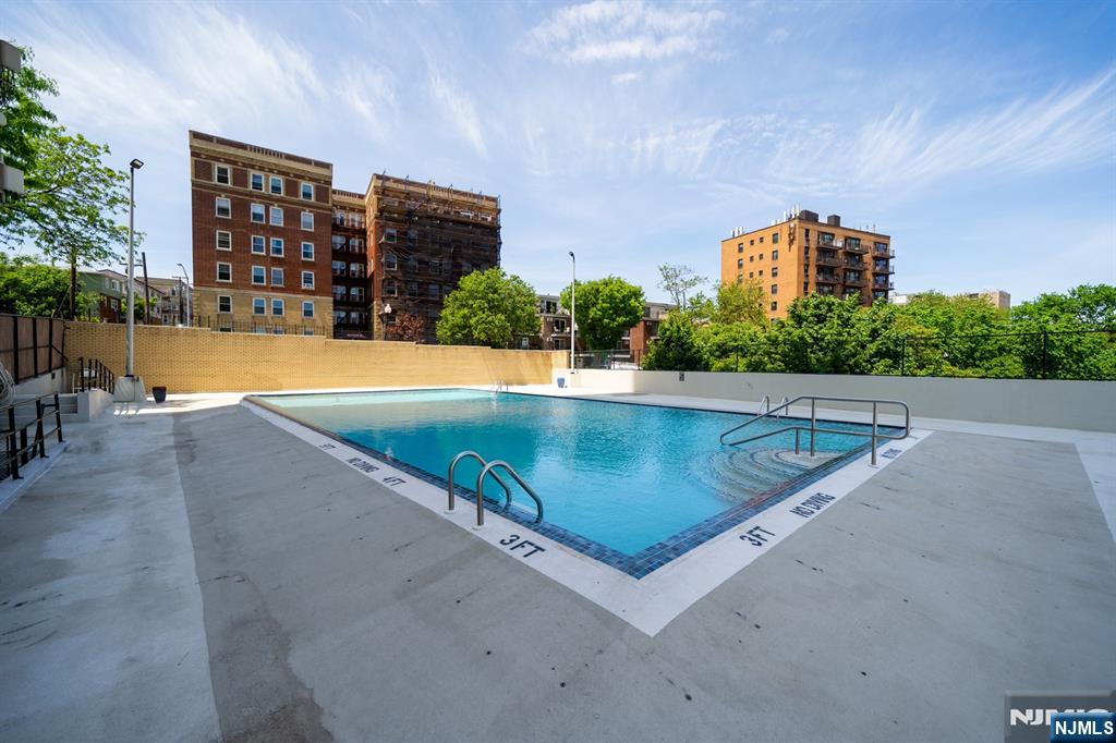 6600 E Boulevard East 23C-PH