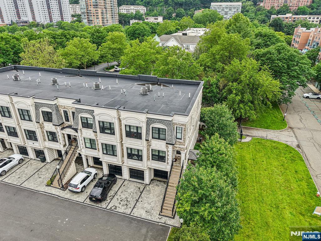 9 Marquis Court 9
