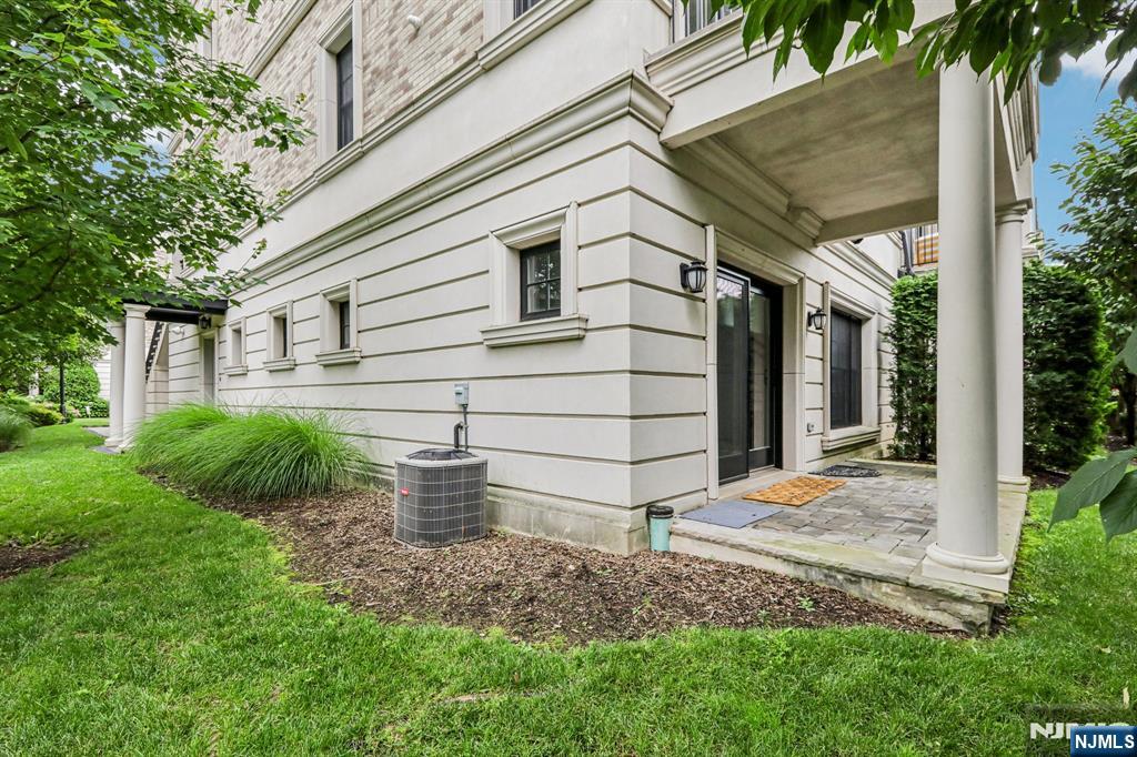 9 Marquis Court 9