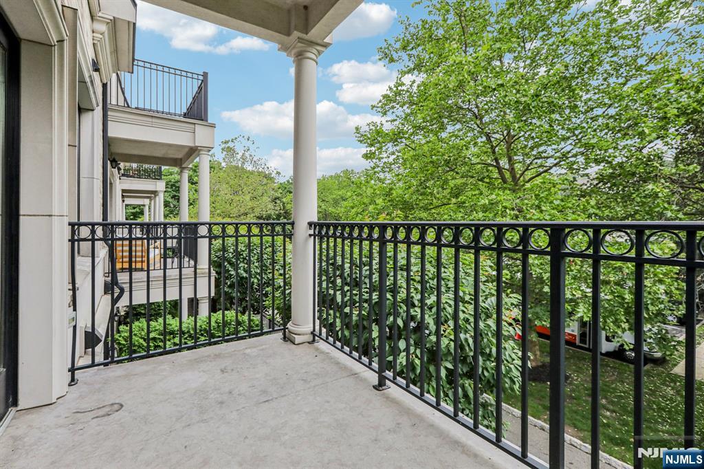 9 Marquis Court 9