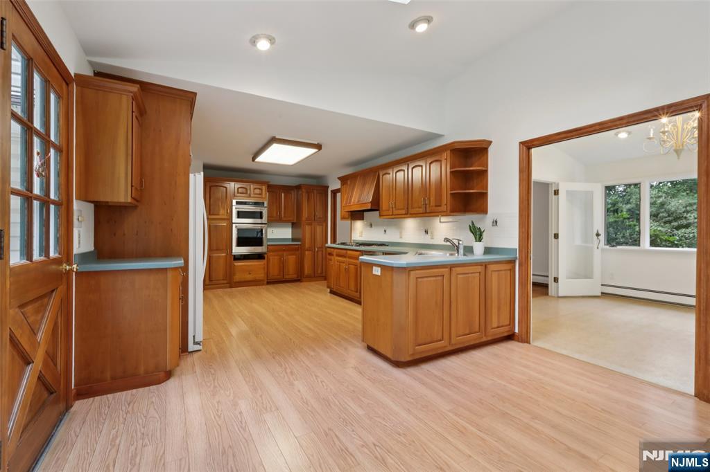 9 Arrowhead Road
